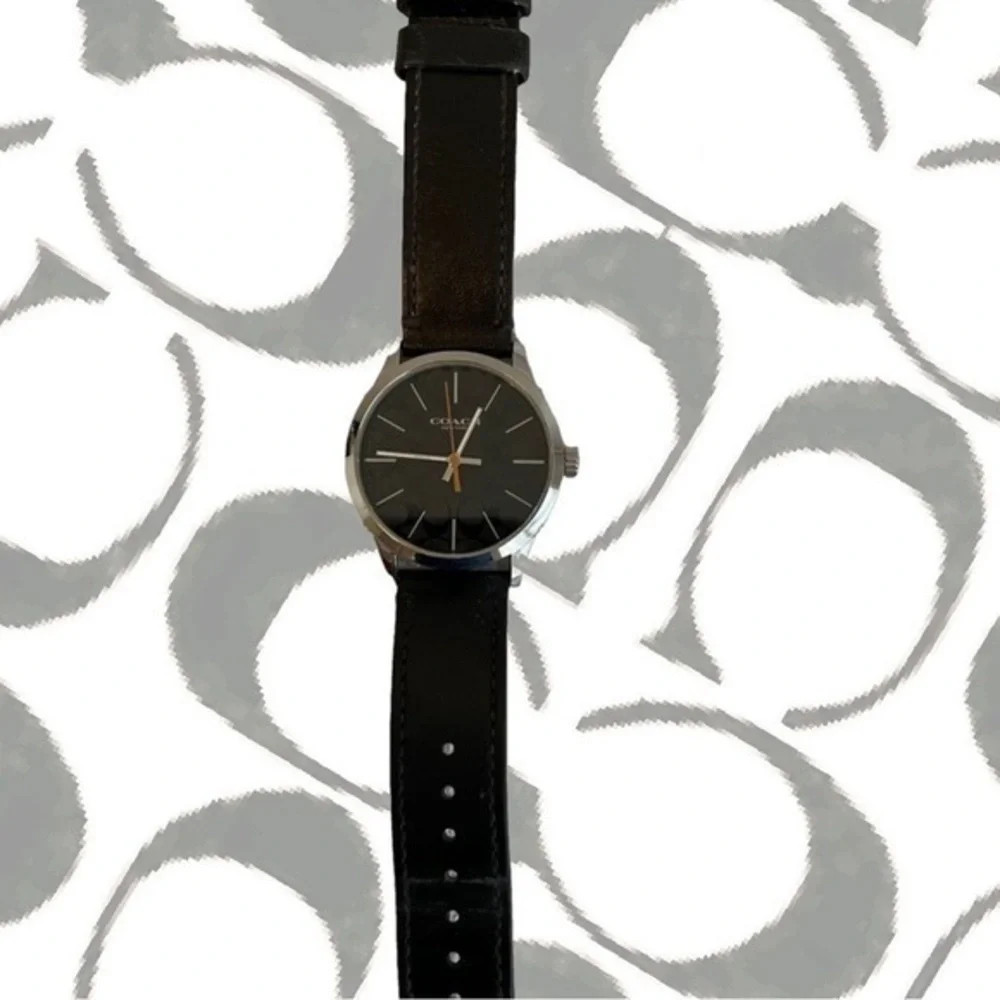 Coach Quartz Analog Watch Men’s Leather Black